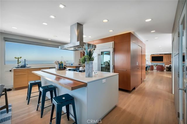 121 16th Street, Manhattan Beach, CA 90266