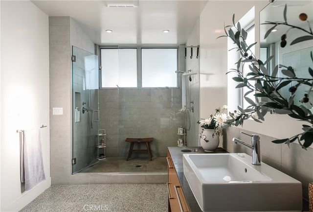 121 16th Street, Manhattan Beach, CA 90266