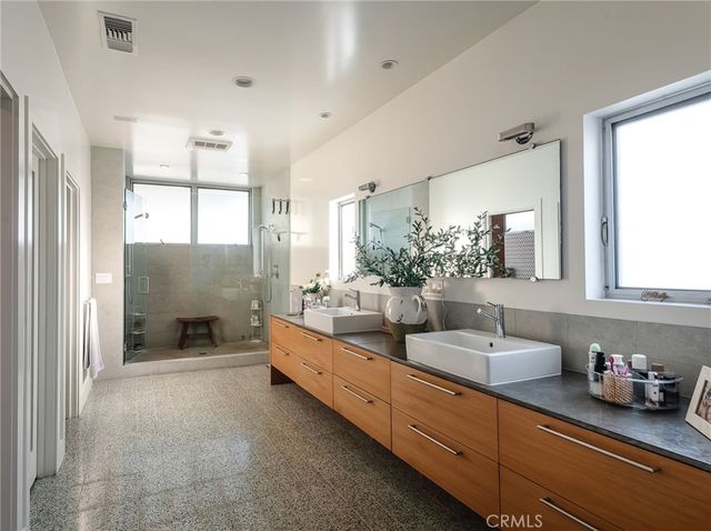 121 16th Street, Manhattan Beach, CA 90266