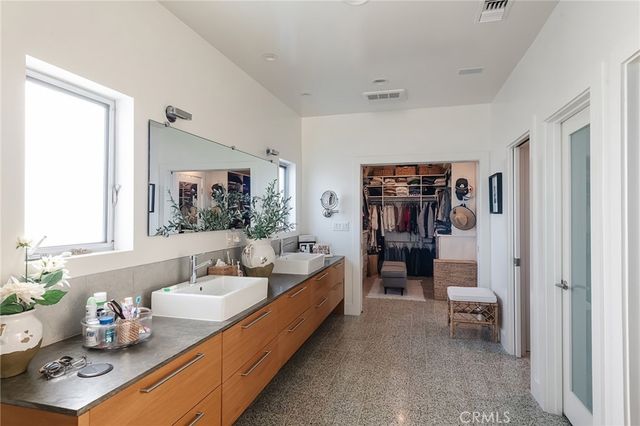 121 16th Street, Manhattan Beach, CA 90266