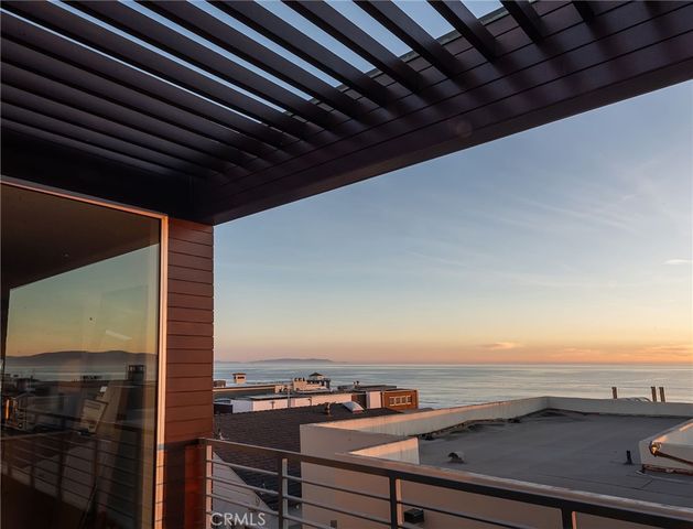 121 16th Street, Manhattan Beach, CA 90266