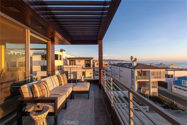 121 16th Street, Manhattan Beach, CA 90266