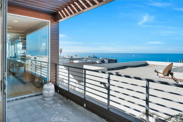 121 16th Street, Manhattan Beach, CA 90266