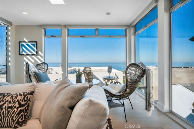 121 16th Street, Manhattan Beach, CA 90266