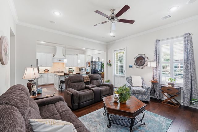 1257 Rockport St, Zachary, LA 70791