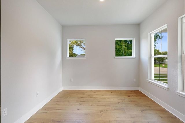 246 44TH AVENUE N, St Petersburg, FL 33703