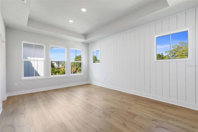 246 44TH AVENUE N, St Petersburg, FL 33703