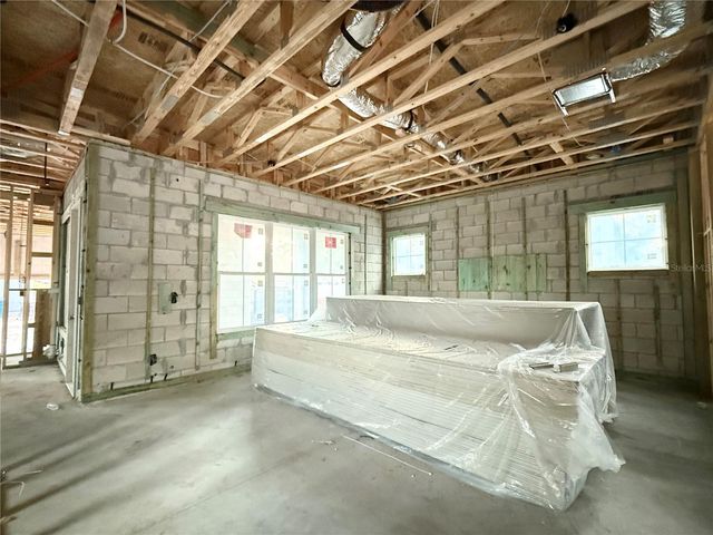 246 44TH AVENUE N, St Petersburg, FL 33703