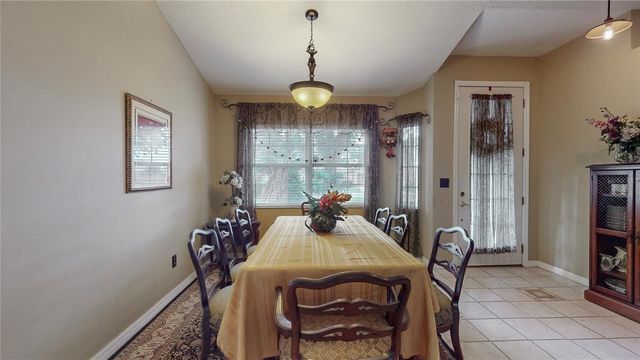 2579 STARDUST AVE, Eustis, FL 32726