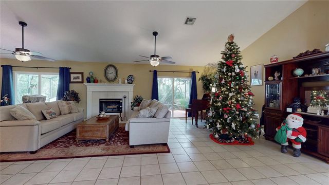 2579 STARDUST AVE, Eustis, FL 32726