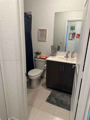 2615 SE 12th St, Homestead, FL 33035