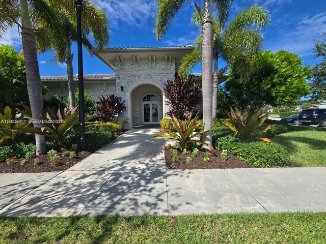 2615 SE 12th St, Homestead, FL 33035