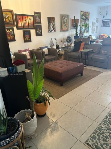 2615 SE 12th St, Homestead, FL 33035