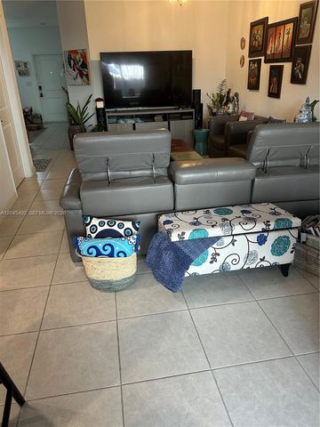 2615 SE 12th St, Homestead, FL 33035