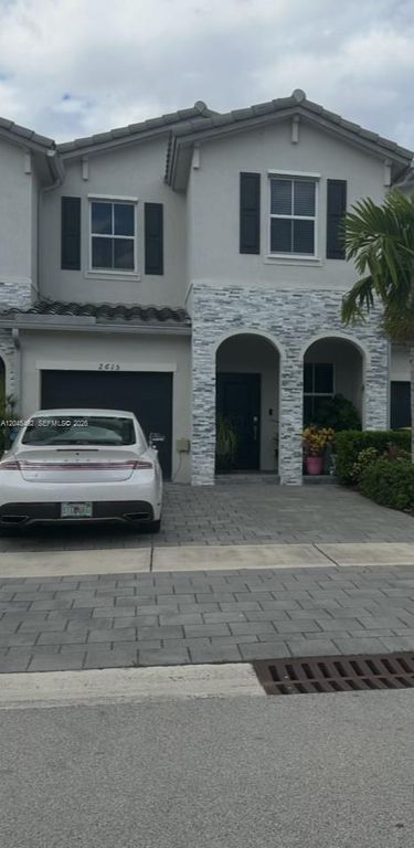 2615 SE 12th St, Homestead, FL 33035