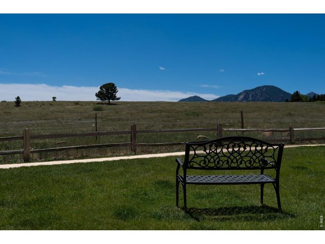 4220 Greenbriar Blvd, Boulder, CO 80305