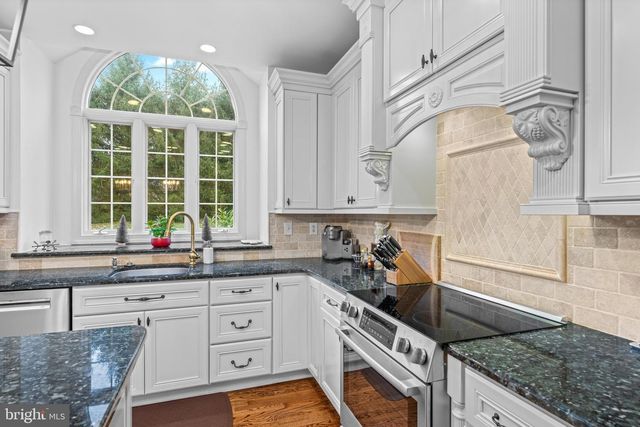 827 KENMARA DR, West Chester, PA 19380