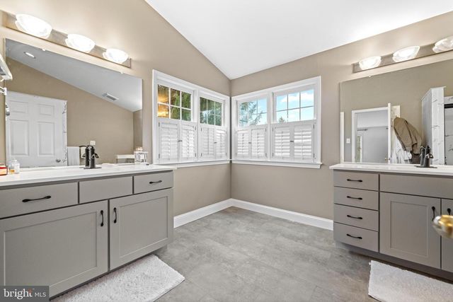 827 KENMARA DR, West Chester, PA 19380