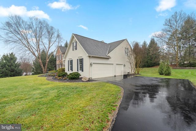 827 KENMARA DR, West Chester, PA 19380