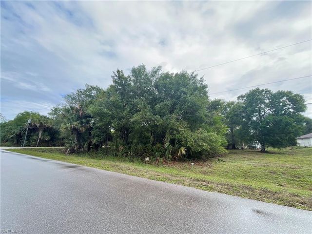 3636 32nd AVE SE, Naples, FL 34117