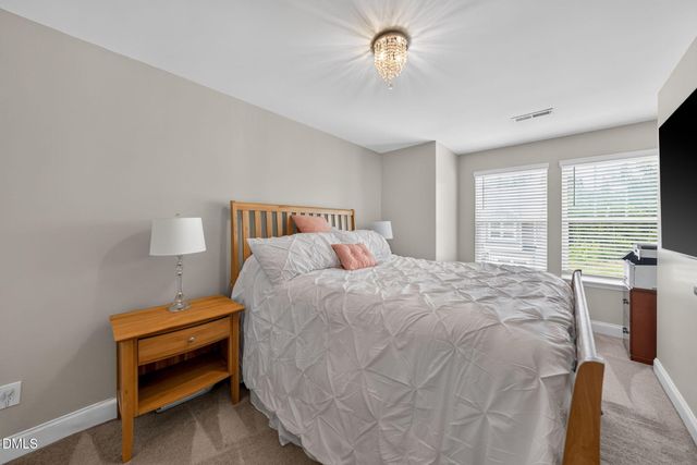 205 E Porthaven Way, Clayton, NC 27527
