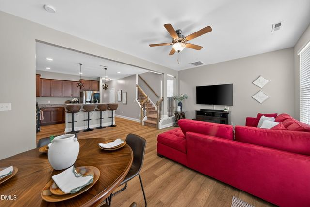205 E Porthaven Way, Clayton, NC 27527
