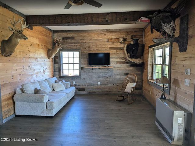 286 Kruse Ln, Milton, KY 40045