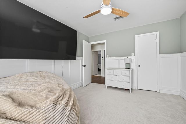 12618 Huntingwick Drive 100, Houston, TX 77024