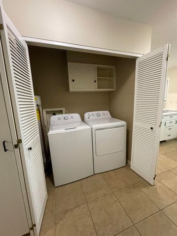 6404 E Marjorie St, Wichita, KS 67206