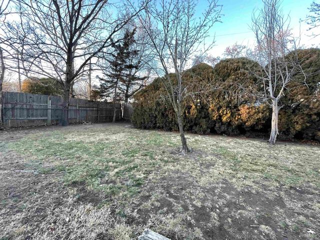 6404 E Marjorie St, Wichita, KS 67206