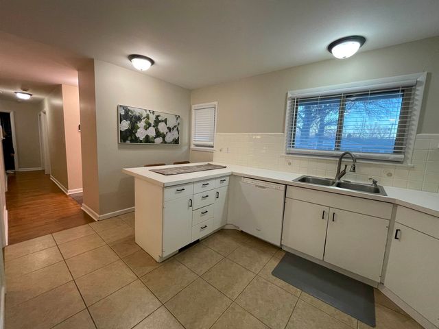 6404 E Marjorie St, Wichita, KS 67206