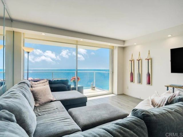1830 Avenida Del Mundo 1006, Coronado, CA 92118
