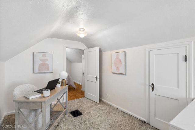 1215 NE 43rd Avenue, Des Moines, IA 50313