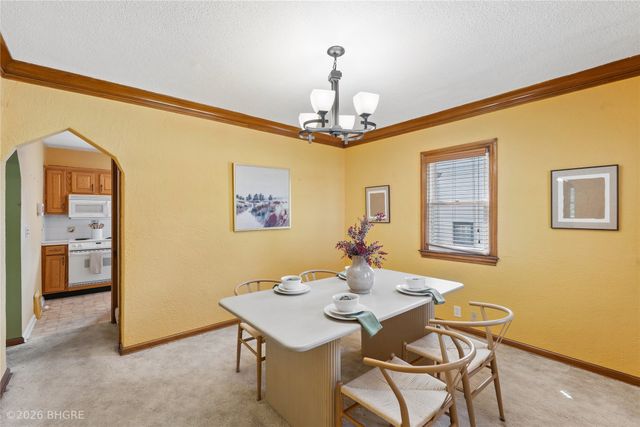 1215 NE 43rd Avenue, Des Moines, IA 50313