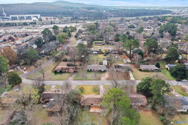 6304 Davies Avenue, Huntsville, AL 35806