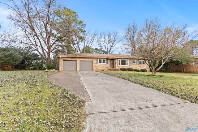 6304 Davies Avenue, Huntsville, AL 35806