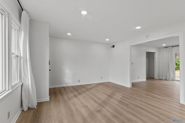 6304 Davies Avenue, Huntsville, AL 35806