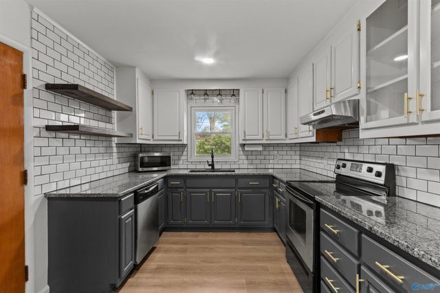 6304 Davies Avenue, Huntsville, AL 35806