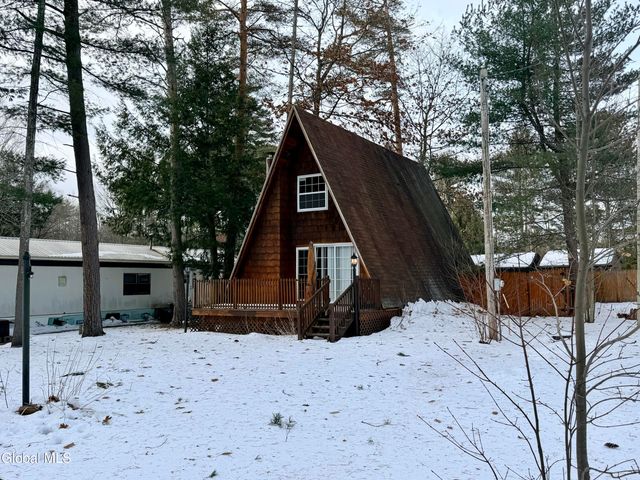 103 Florence Avenue, Northampton, NY 12117