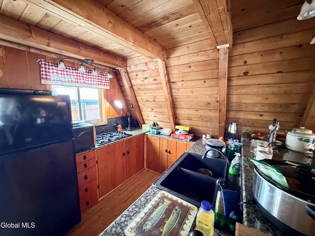 103 Florence Avenue, Northampton, NY 12117