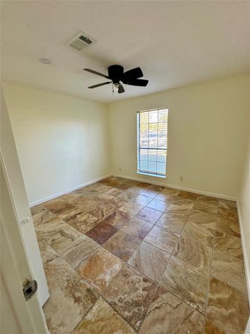 5142 37th Street, Dickinson, TX 77539