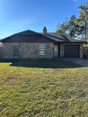 5142 37th Street, Dickinson, TX 77539