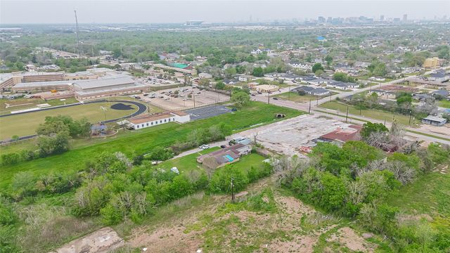 4314 Reed Road, Houston, TX 77051