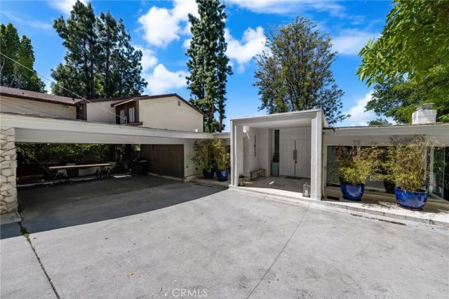 4781 Galendo Street, Woodland Hills, CA 91364