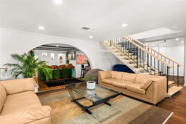 4781 Galendo Street, Woodland Hills, CA 91364