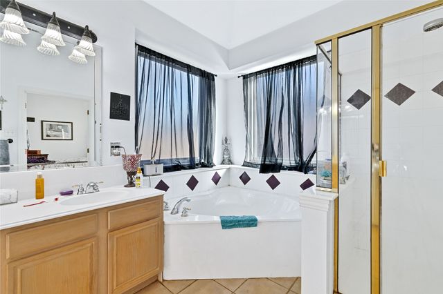 403 Lochwood Circle, Lake Dallas, TX 75065