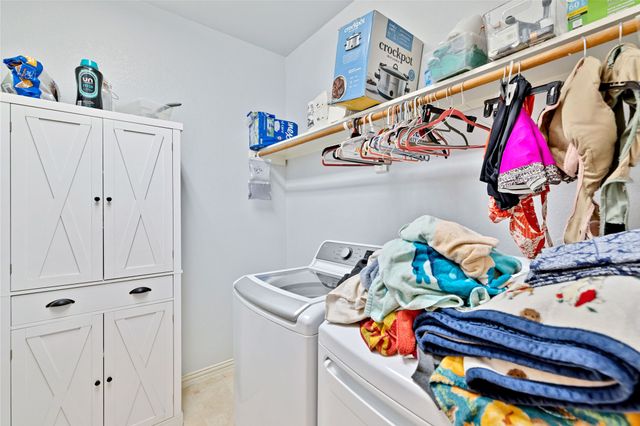 403 Lochwood Circle, Lake Dallas, TX 75065