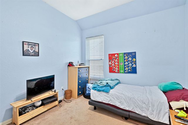 403 Lochwood Circle, Lake Dallas, TX 75065