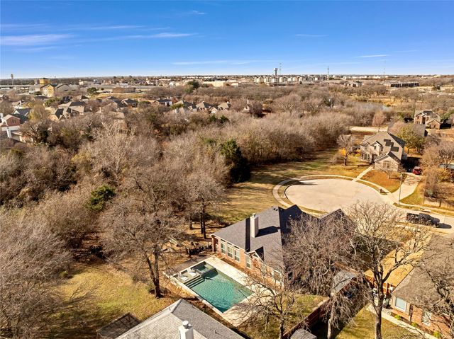 403 Lochwood Circle, Lake Dallas, TX 75065