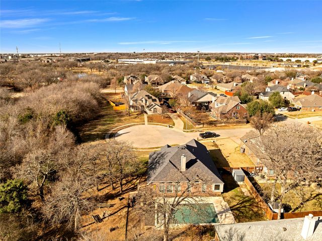 403 Lochwood Circle, Lake Dallas, TX 75065
